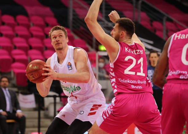 比赛中后段 比赛中后段